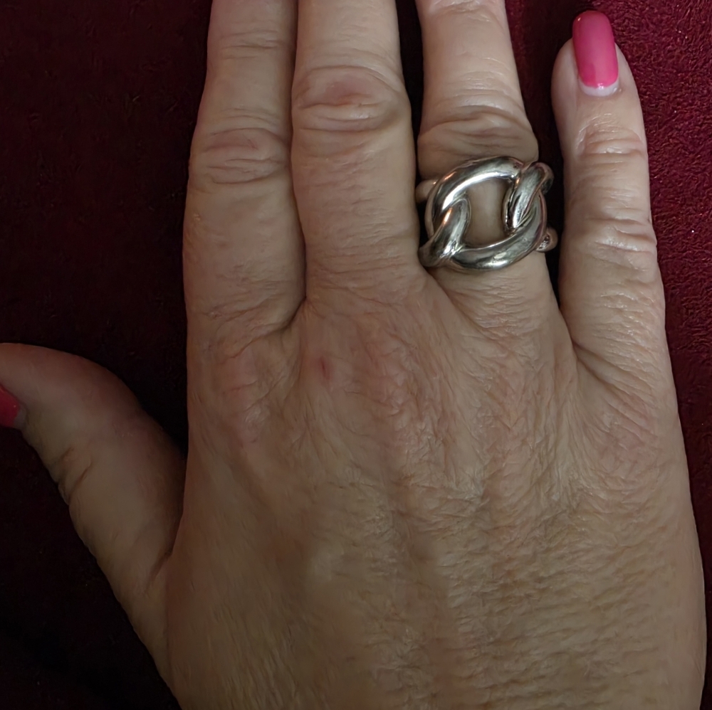 Elegant 925 Sterling Silver Cocktail Ring